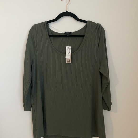 BNWT - R Essentials (Reitmans) 2x Scoop Neck Olive shirt - Picture 2 of 4
